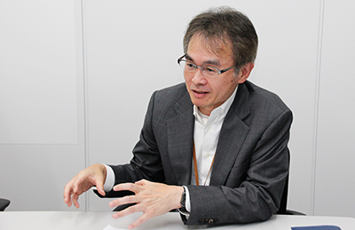 上野氏